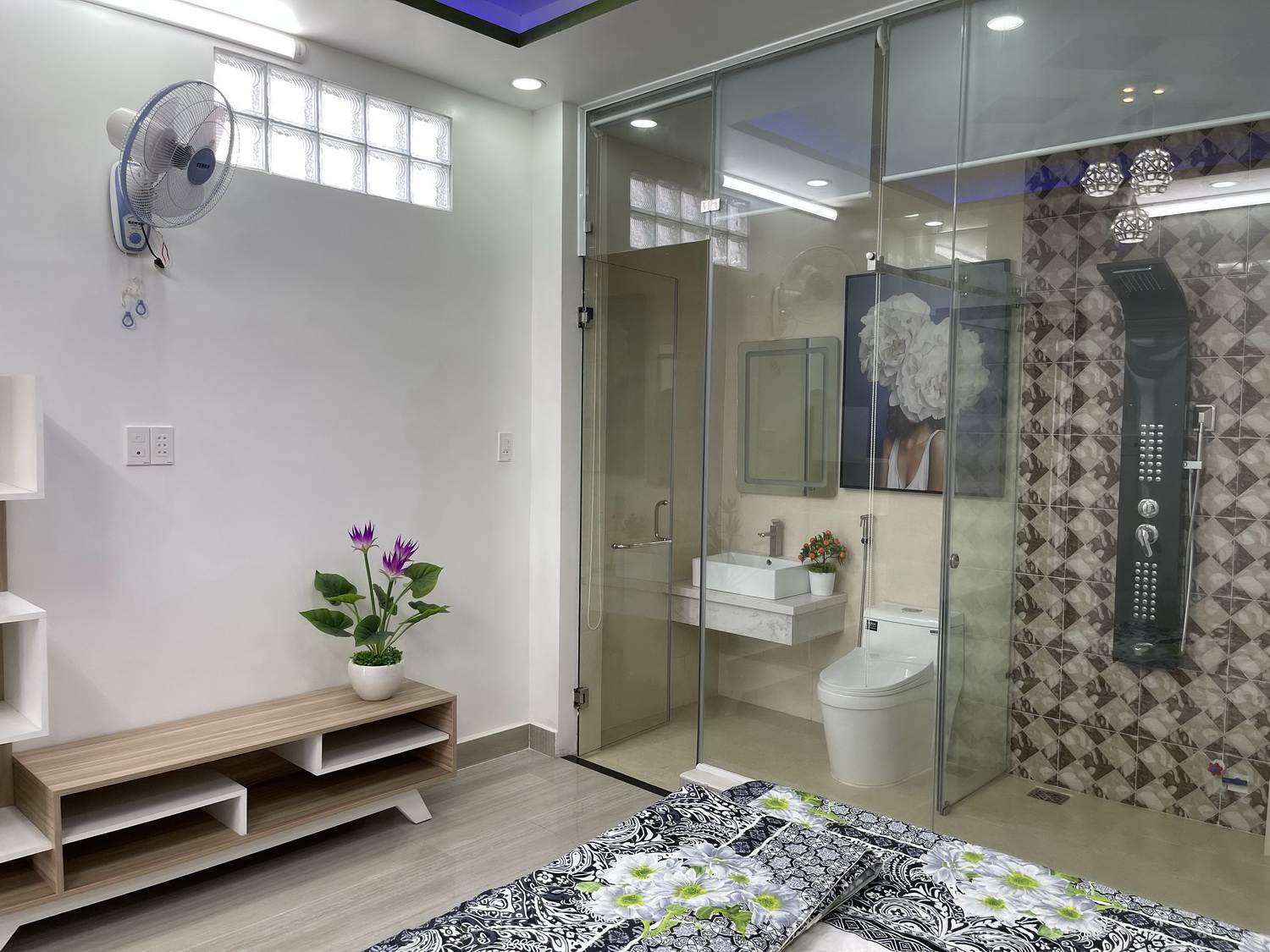 C.Chủ bán 4 lầu tk Singapore đẹp lung linh hẻm nhựa 8m - 240/24 Phạm Văn Chiêu - Hoa hồng 1% gửi AE